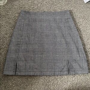 Brandy Melville Plaid Skirt - Perfect Condition